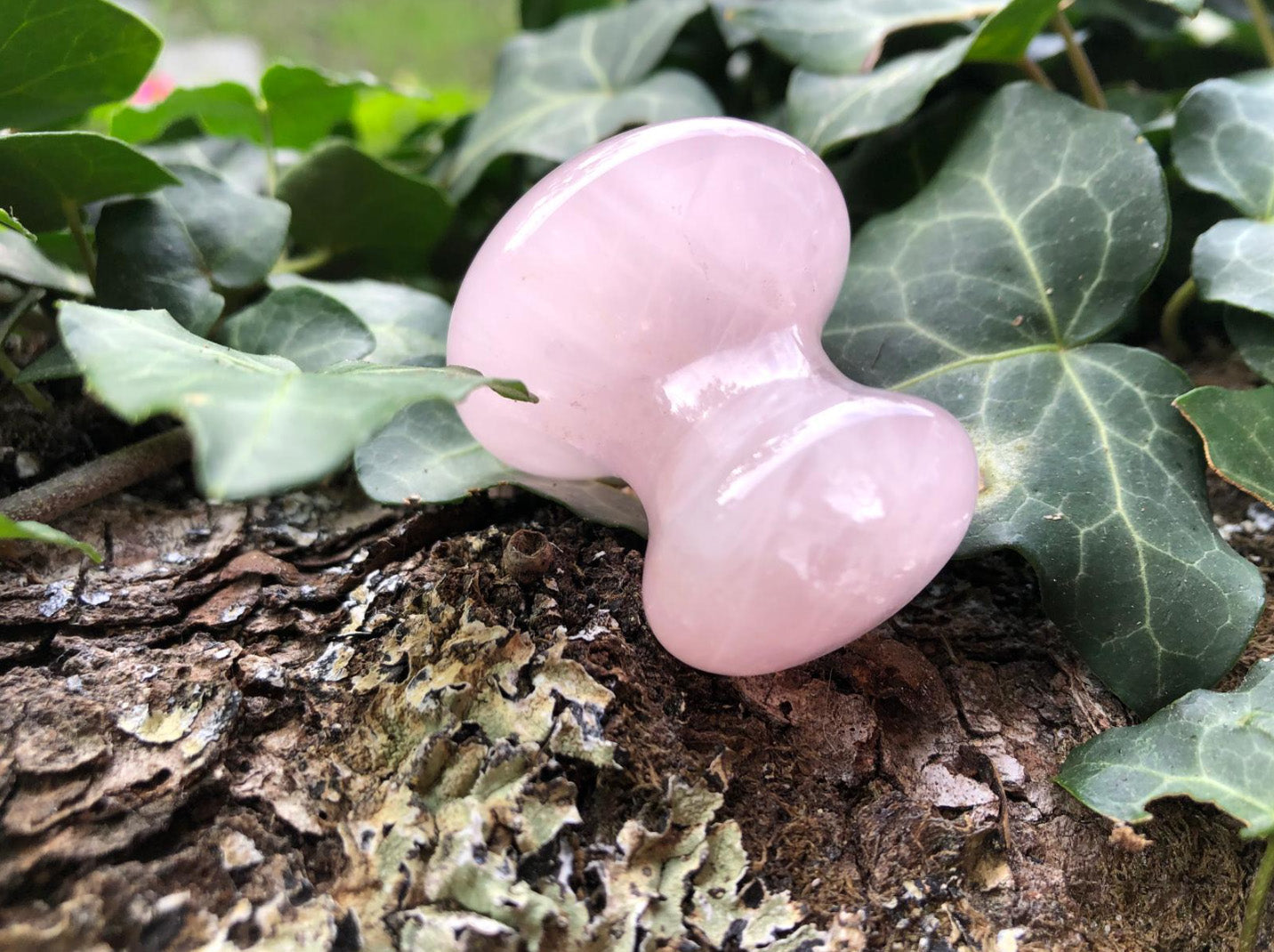 Boutique de Lithothérapie en ligne - Champignon en Quartz Rose destiné à des massages