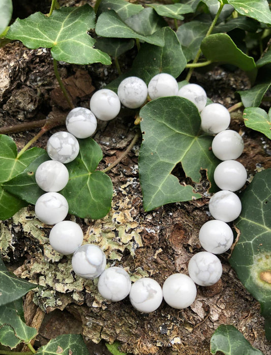 Boutique de lithothérapie - Photo d'un bracelet en Howlite perle de 10mm