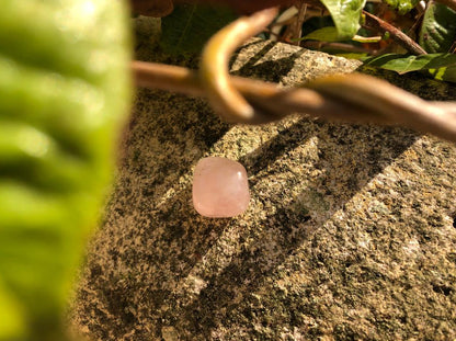 Boutique ésotérique - Lithothérapie Pierre Roulée Cubique Quartz Rose - SOEURS