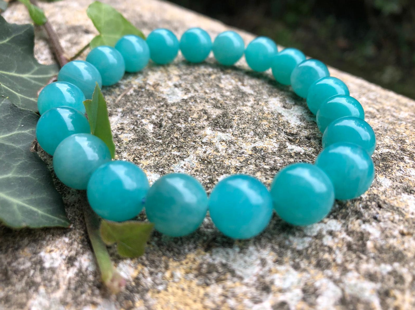 Boutique ésotérique en ligne - Photo d'un bracelet en Amazonite perle de 10mm