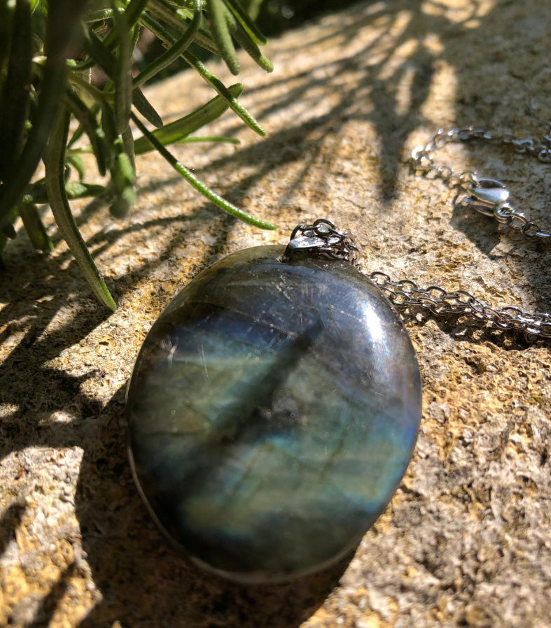 Boutique lithothérapie en ligne - Pendentif en pierre Labradorite - SOEURS